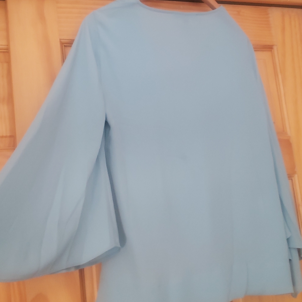 BCBG MaxAzria Nickclette wrap top blue breezes - Picture 7 of 11